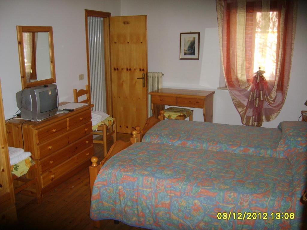 Antico Albergo Sant'Antonio Fonzaso Стая снимка