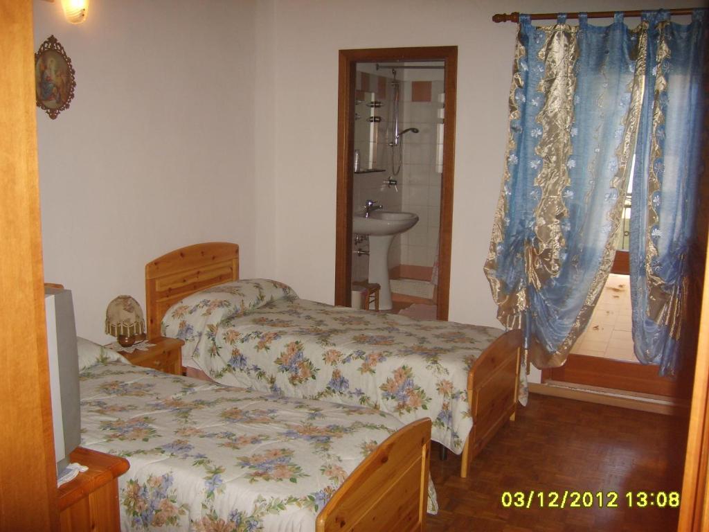 Antico Albergo Sant'Antonio Fonzaso Стая снимка