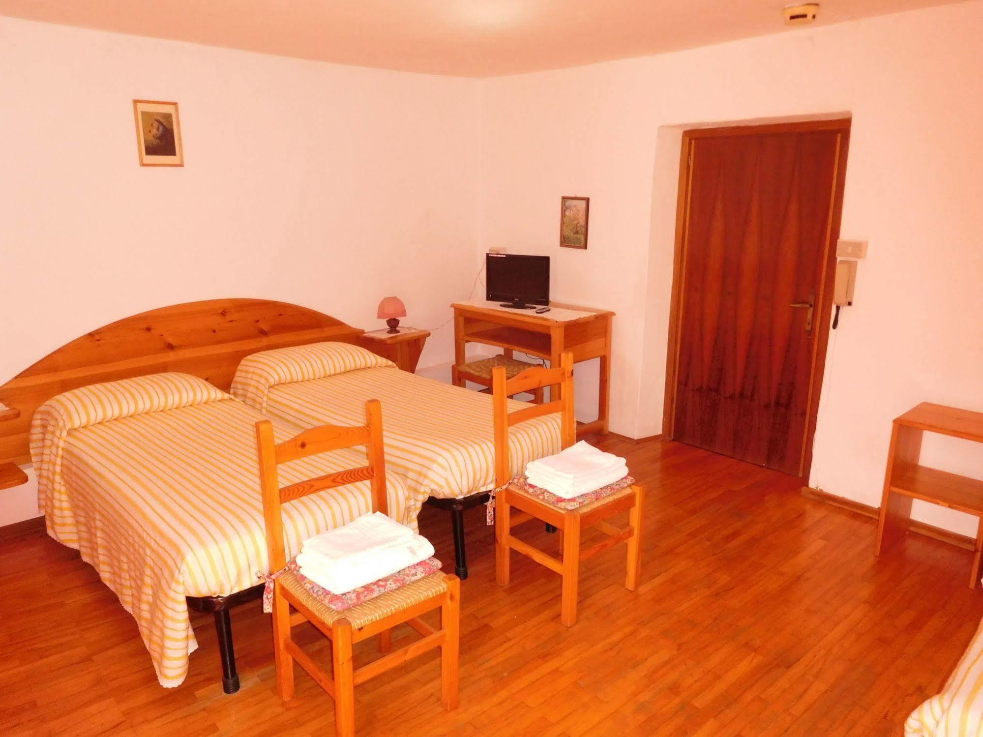 Antico Albergo Sant'Antonio Fonzaso Екстериор снимка